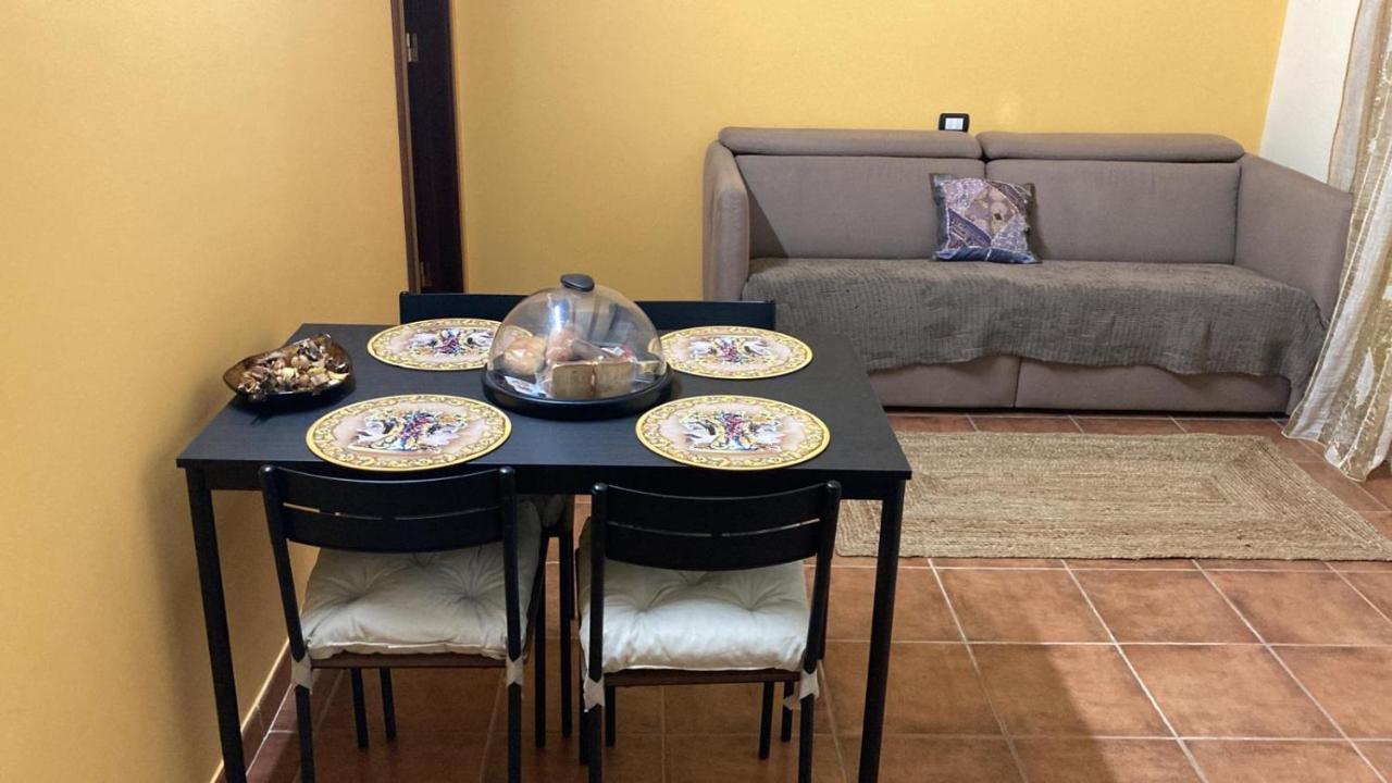 Case Vacanza E Camere In Villa Isabella Con Parcheggio Custodito E Wifi Gioia Del Colle Exterior foto