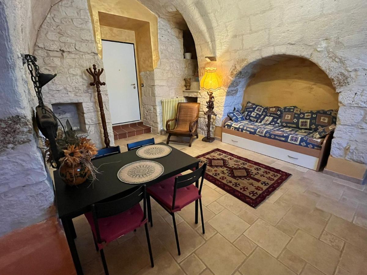 Case Vacanza E Camere In Villa Isabella Con Parcheggio Custodito E Wifi Gioia Del Colle Exterior foto