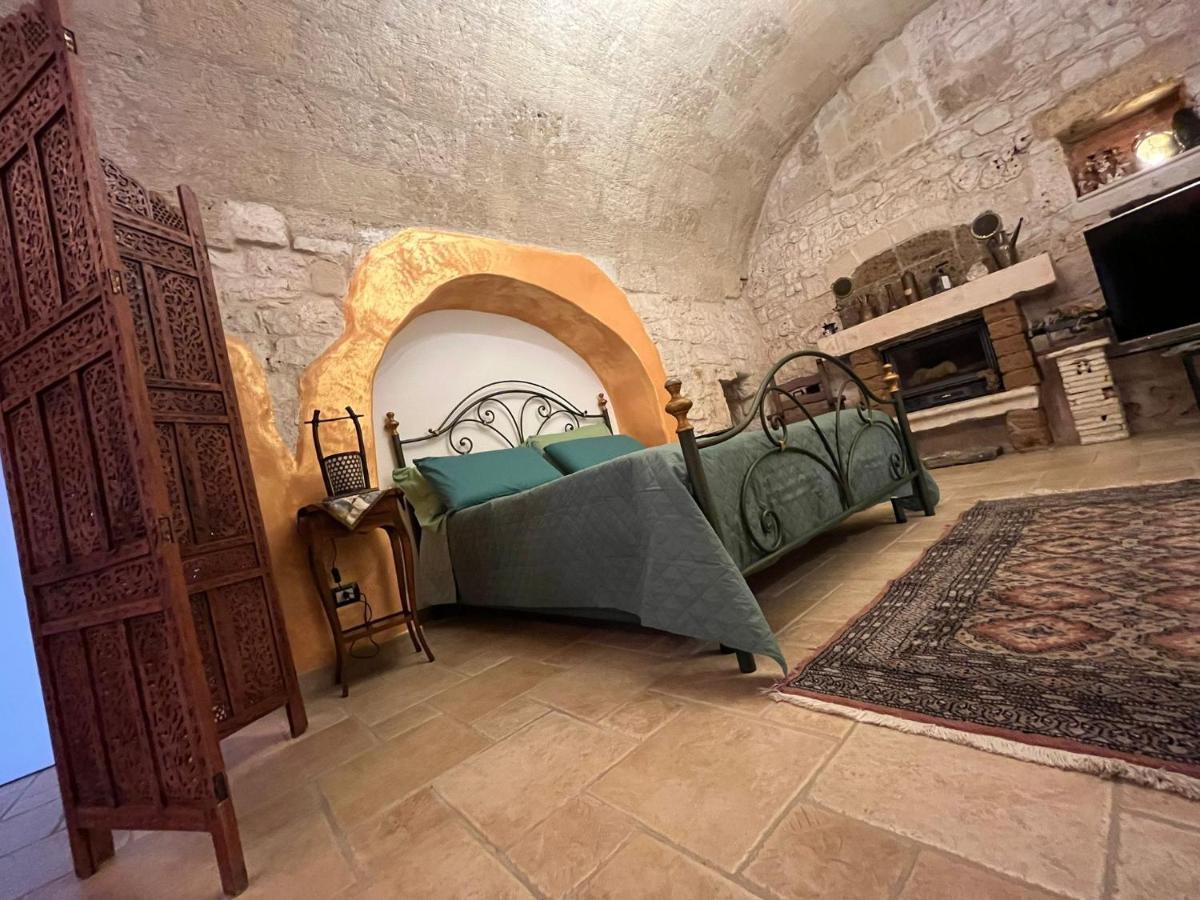 Case Vacanza E Camere In Villa Isabella Con Parcheggio Custodito E Wifi Gioia Del Colle Exterior foto