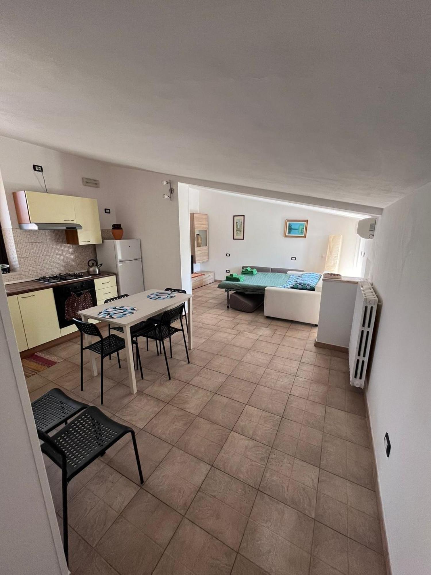 Case Vacanza E Camere In Villa Isabella Con Parcheggio Custodito E Wifi Gioia Del Colle Exterior foto